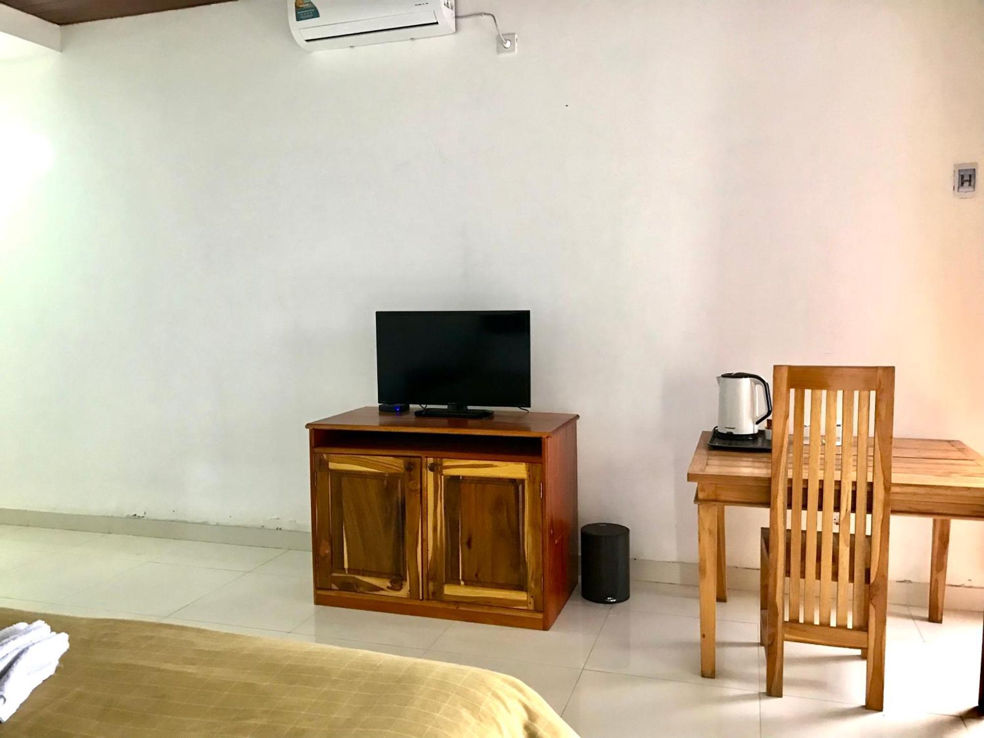 Pohon Purba Resort & Restaurant Labuhan Pandan Extérieur photo