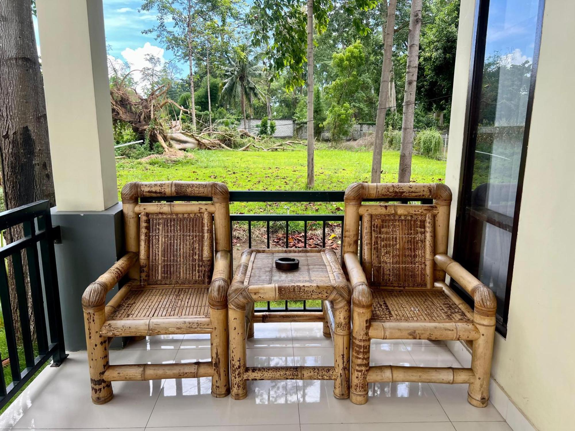 Pohon Purba Resort & Restaurant Labuhan Pandan Extérieur photo