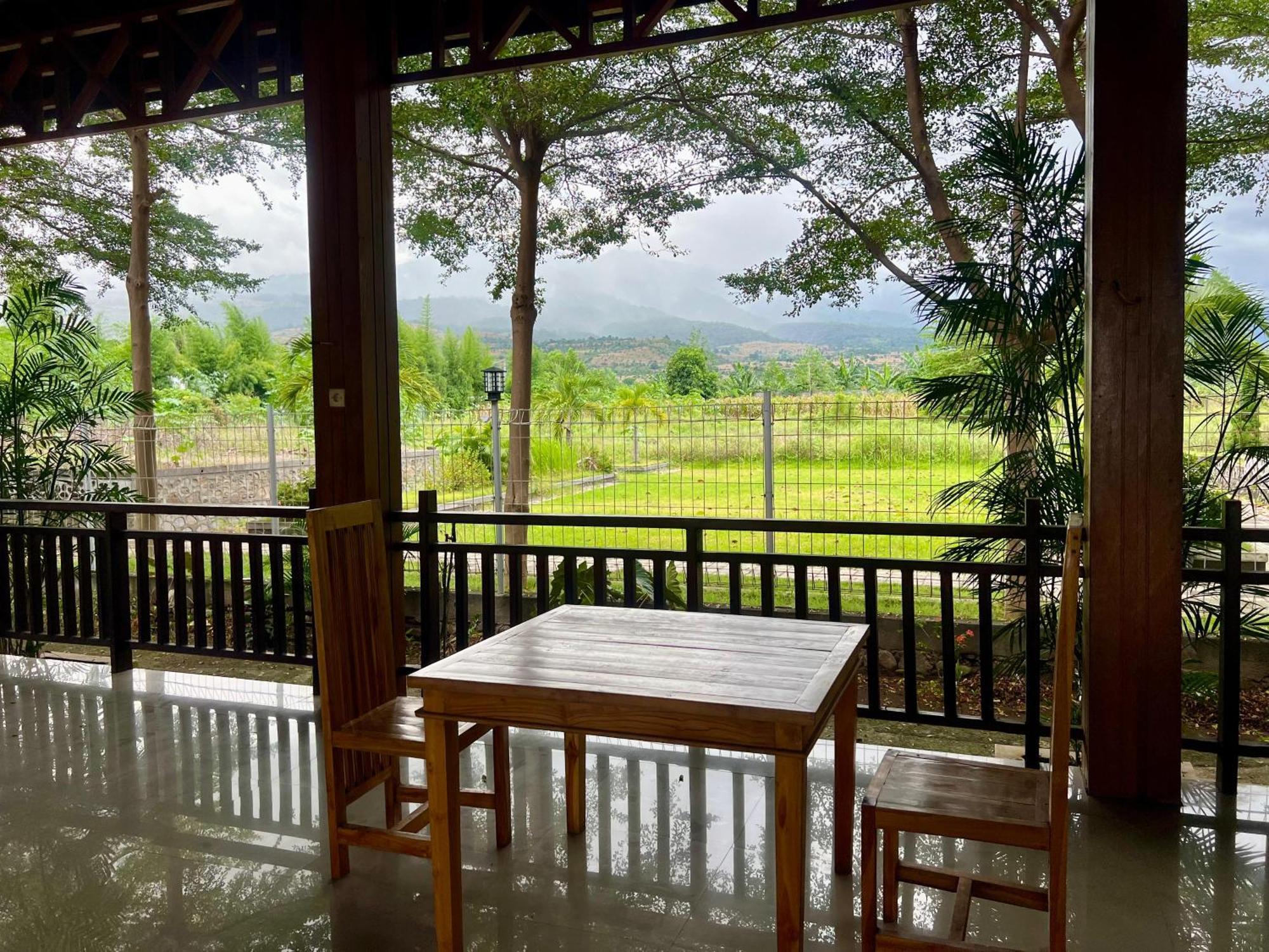 Pohon Purba Resort & Restaurant Labuhan Pandan Extérieur photo
